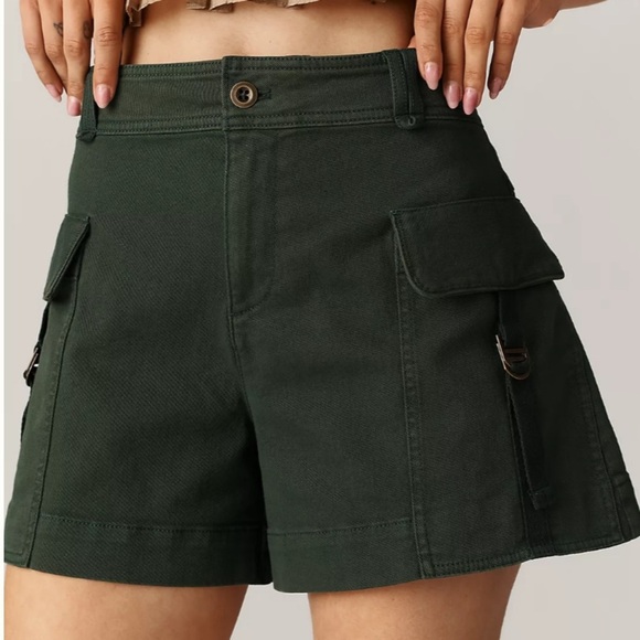 NWOT By Anthropologie Dark Green Utility Buckle Cargo Shorts - Picture 3 of 10